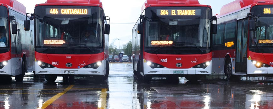 Transporte público opera en un 100% ante segundo día de lluvias en la RM