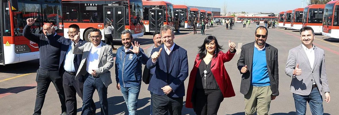 Zona sur de Santiago recibe 214 nuevos buses eléctricos